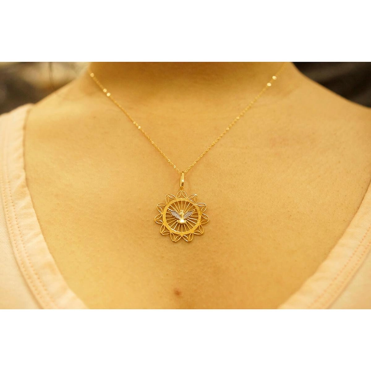 987773_pingente-ouro-18k-mandala-divino-espirito-santo-200-g