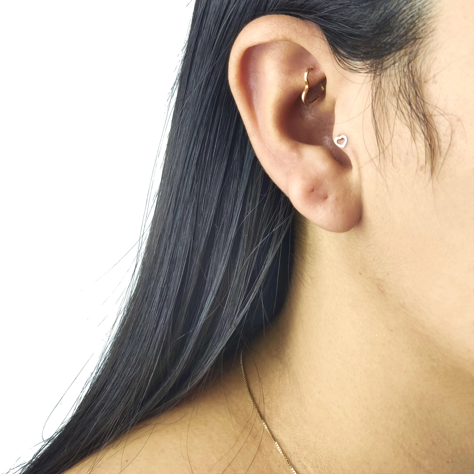 Piercing Orelha Ouro 18k Tragus Coração Vazado 4.60mm