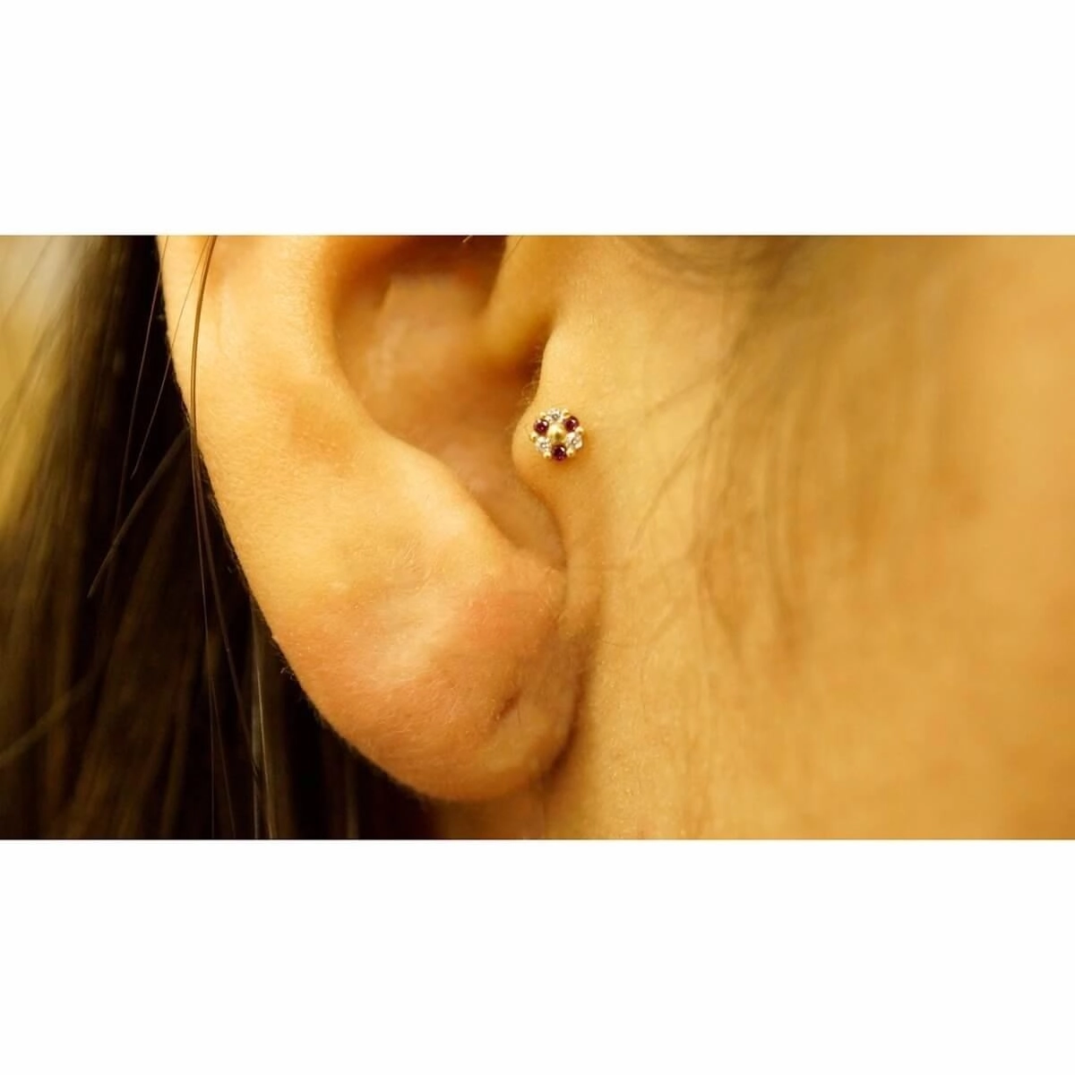 Piercing Orelha Ouro 18k Tragus Pink 0.20 gramas